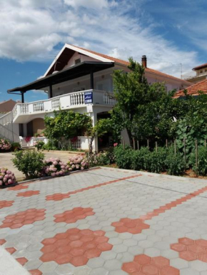  Apartmani Ana  Бибинье